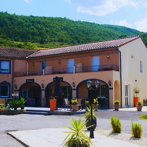 https://les-chataigniers.hotels-rhonealpes.com